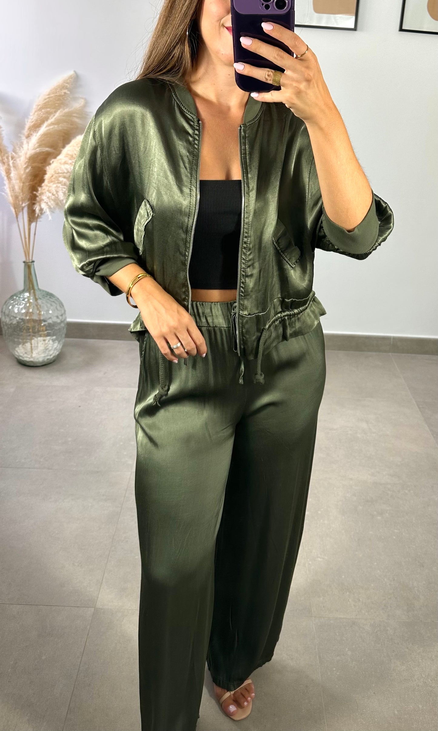 Bomber Elena Kaki