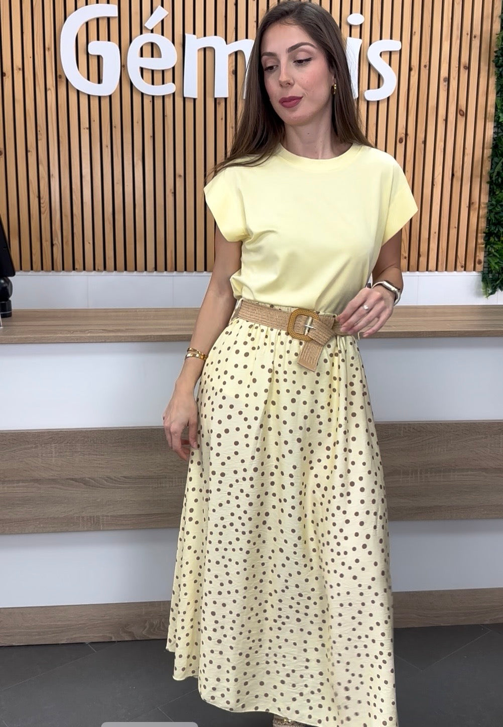 Falda lunares midi
